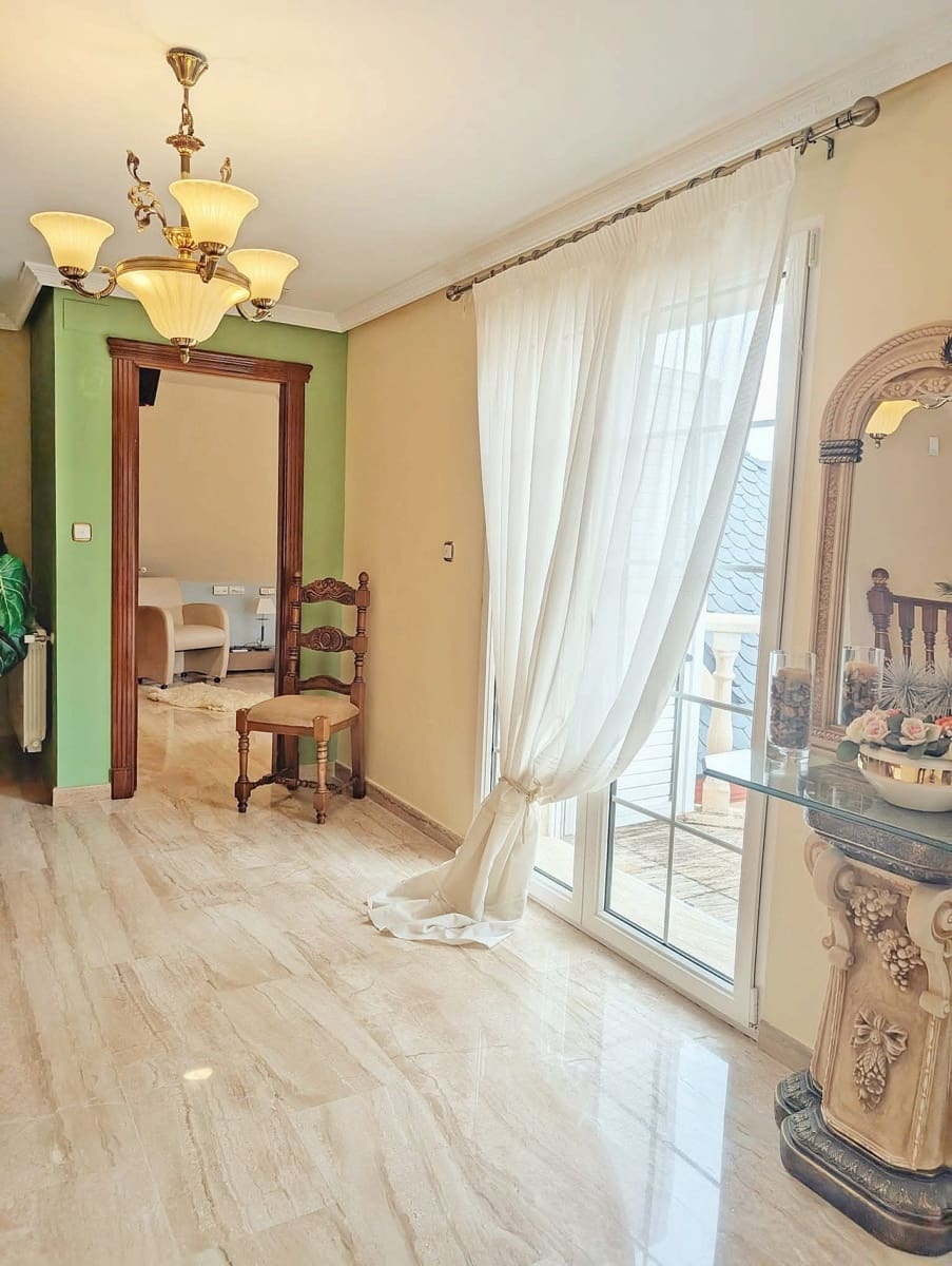 8 bedroom Finca/Country House for sale in Jumilla - € 1,450,000 (Ref: 9475285)