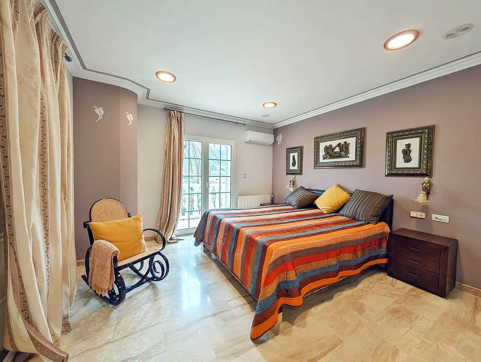 8 bedroom Finca/Country House for sale in Jumilla - € 1,450,000 (Ref: 9475285)