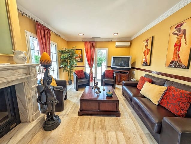 8 bedroom Finca/Country House for sale in Jumilla - € 1,450,000 (Ref: 9475285)