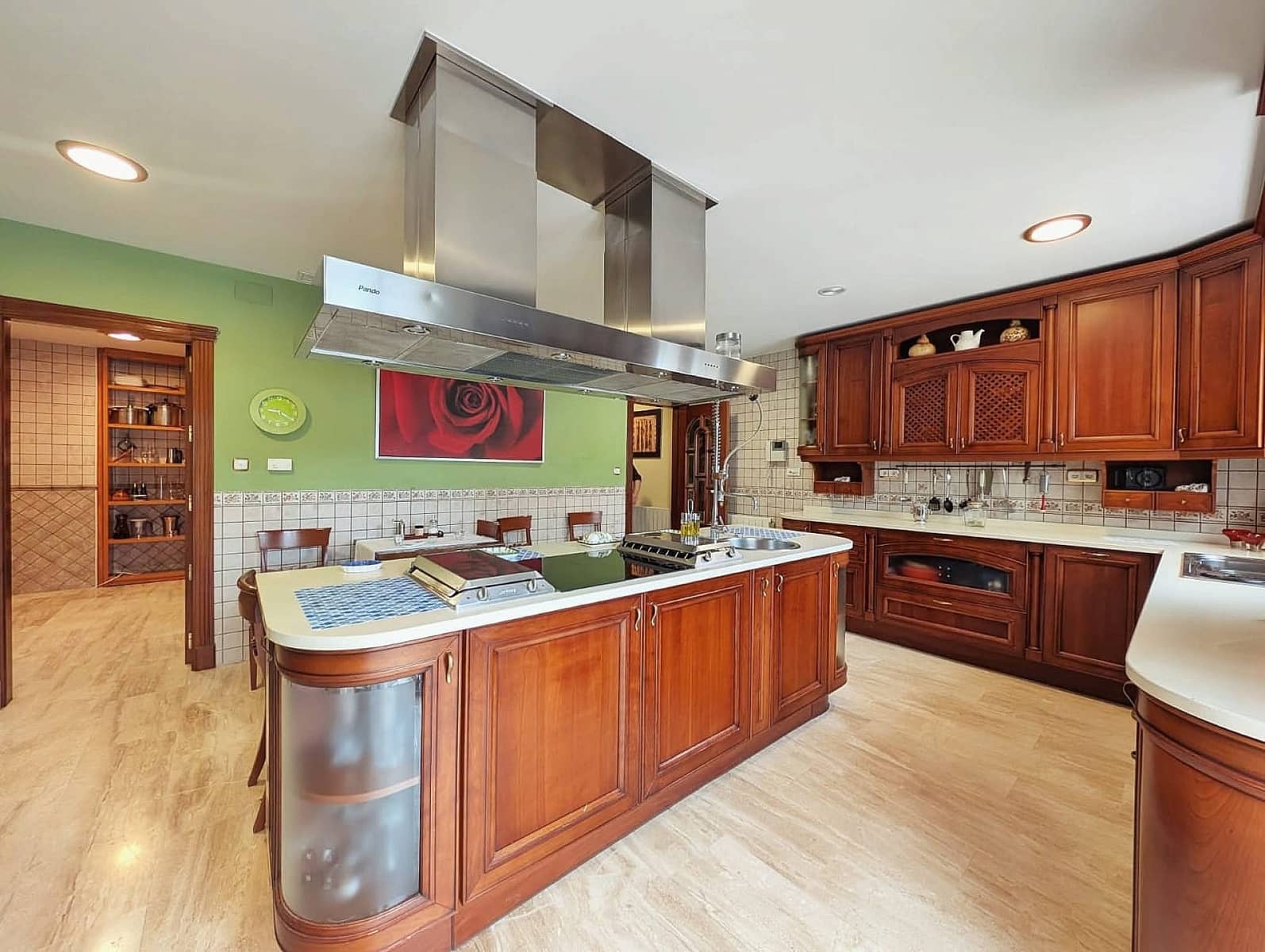 8 bedroom Finca/Country House for sale in Jumilla - € 1,450,000 (Ref: 9475285)