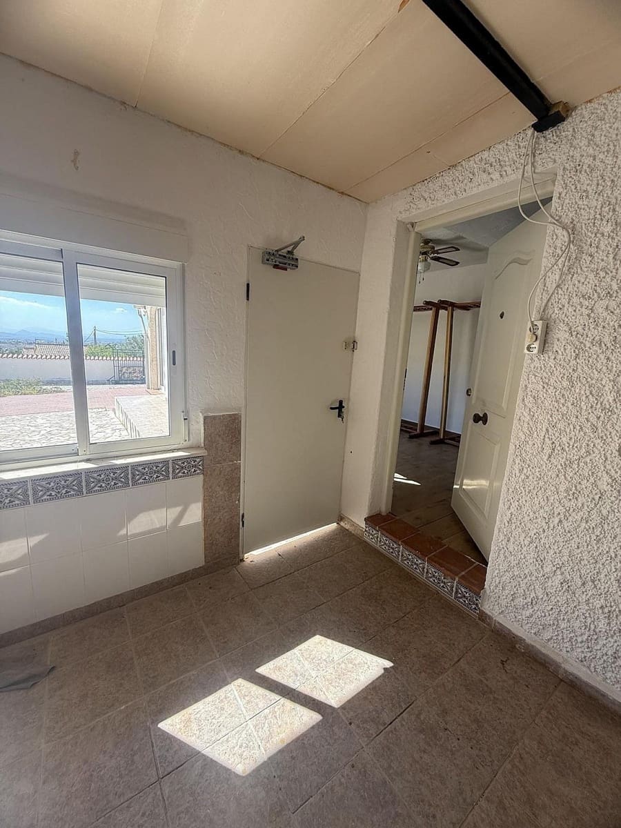 2 bedroom Villa for sale in Fortuna - € 149,000 (Ref: 9475287)