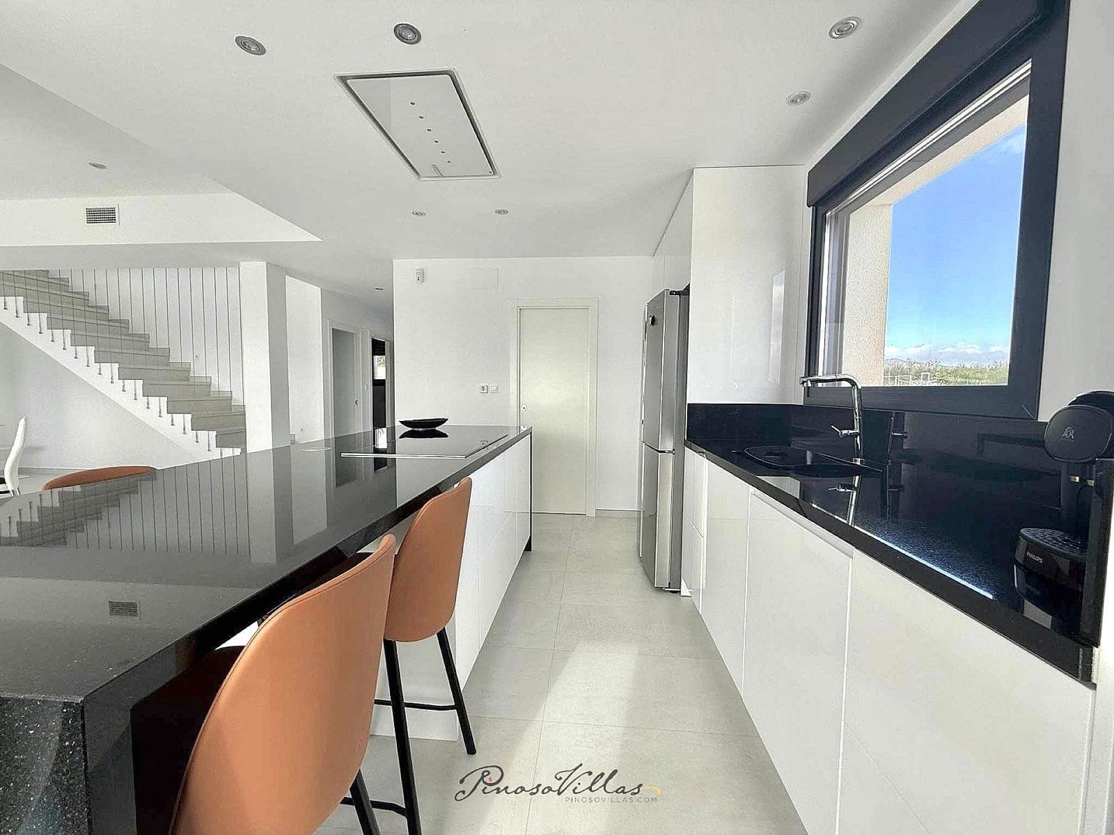 3 bedroom Villa for sale in Pinoso - € 575,000 (Ref: 9475309)