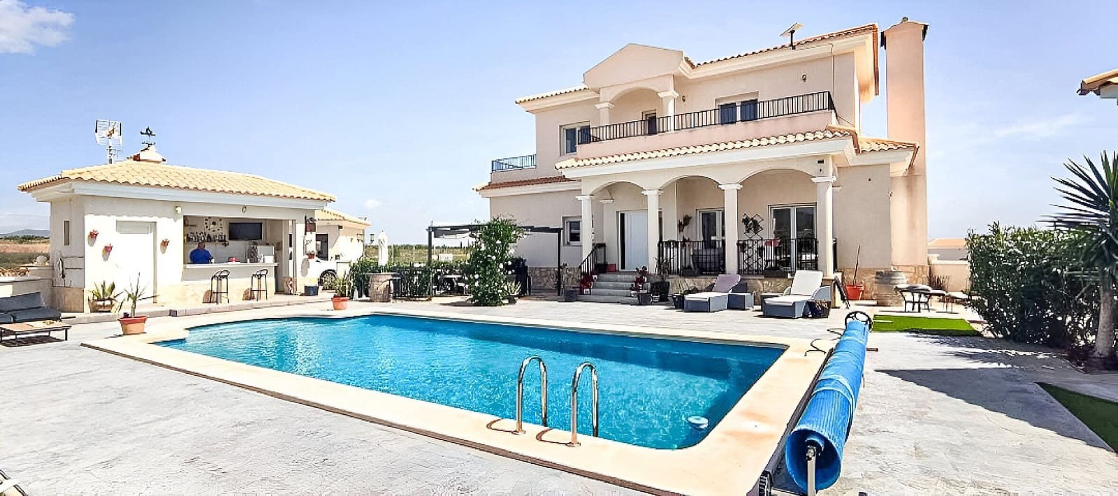 4 bedroom Villa for sale in Pinoso - € 525,000 (Ref: 9475313)