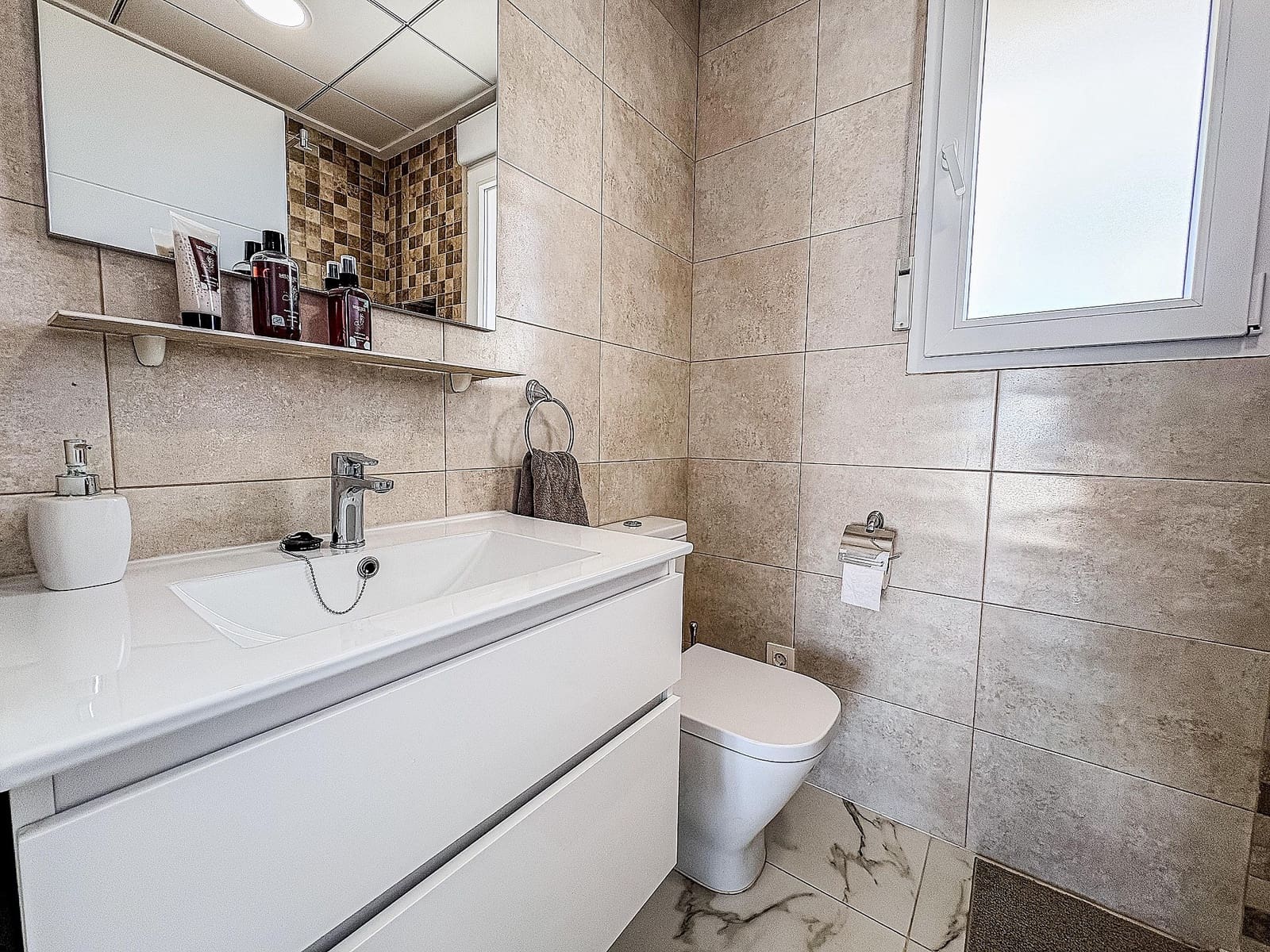 4 bedroom Villa for sale in Pinoso - € 525,000 (Ref: 9475313)