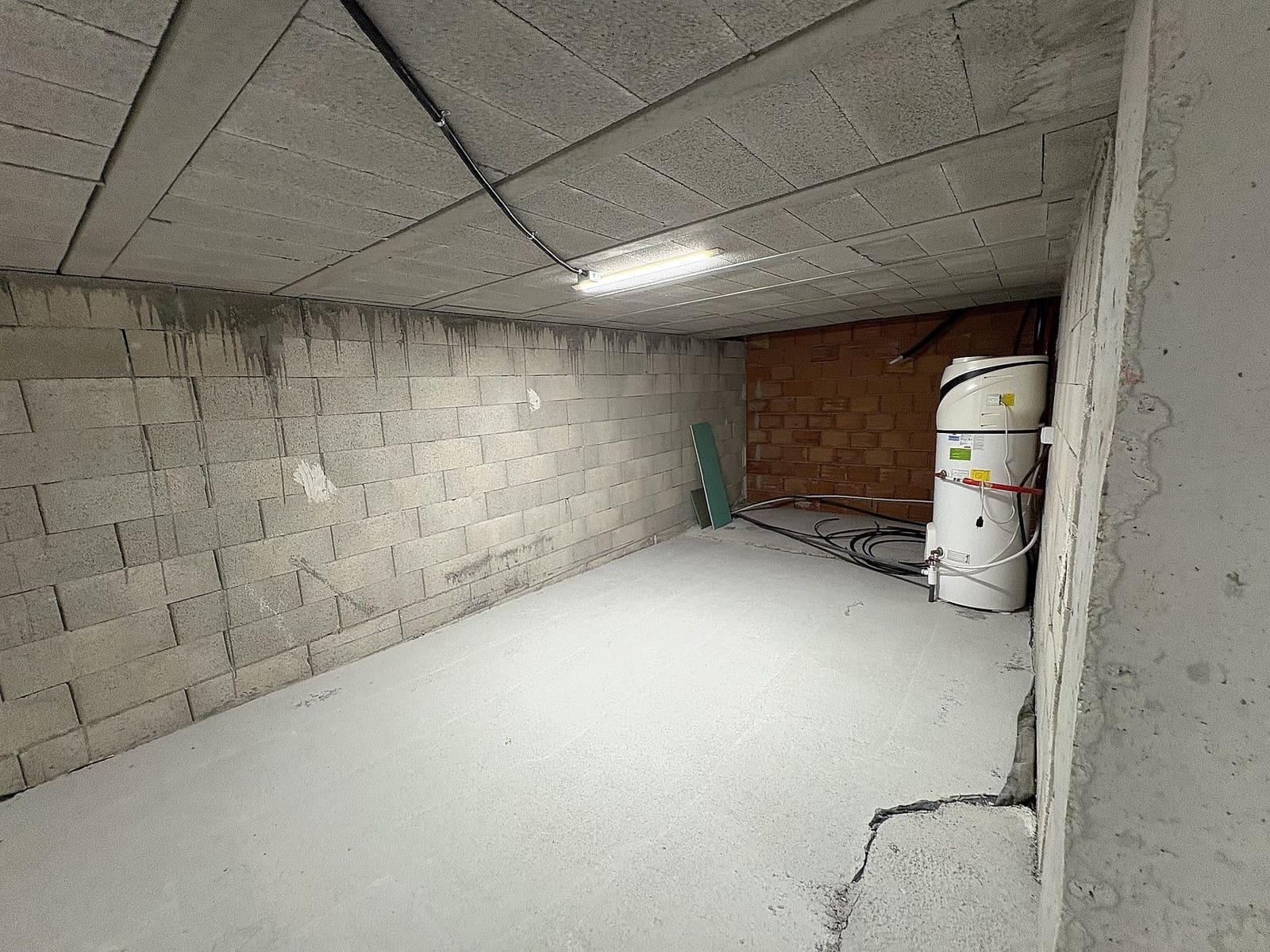 5 bedroom Villa for sale in Pinoso - € 409,995 (Ref: 9475315)