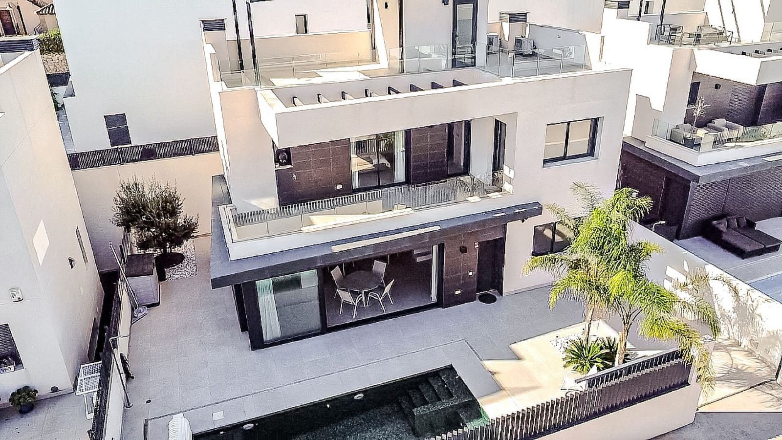 5 slaapkamer Villa te koop in Algorfa - € 575.000 (Ref: 9475317)