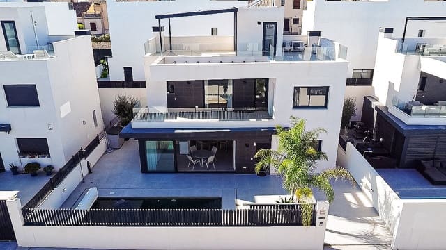 5 slaapkamer Villa te koop in Algorfa - € 575.000 (Ref: 9475317)