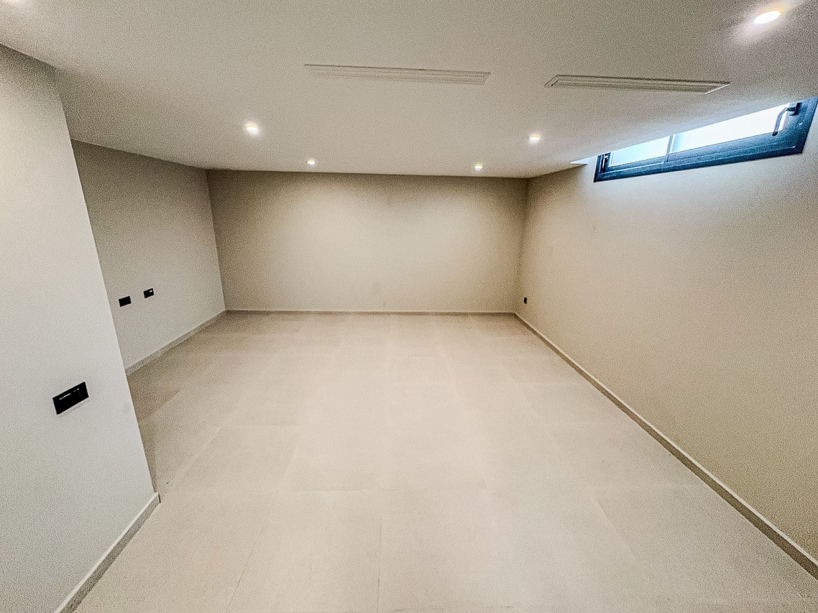 5 slaapkamer Villa te koop in Algorfa - € 575.000 (Ref: 9475317)