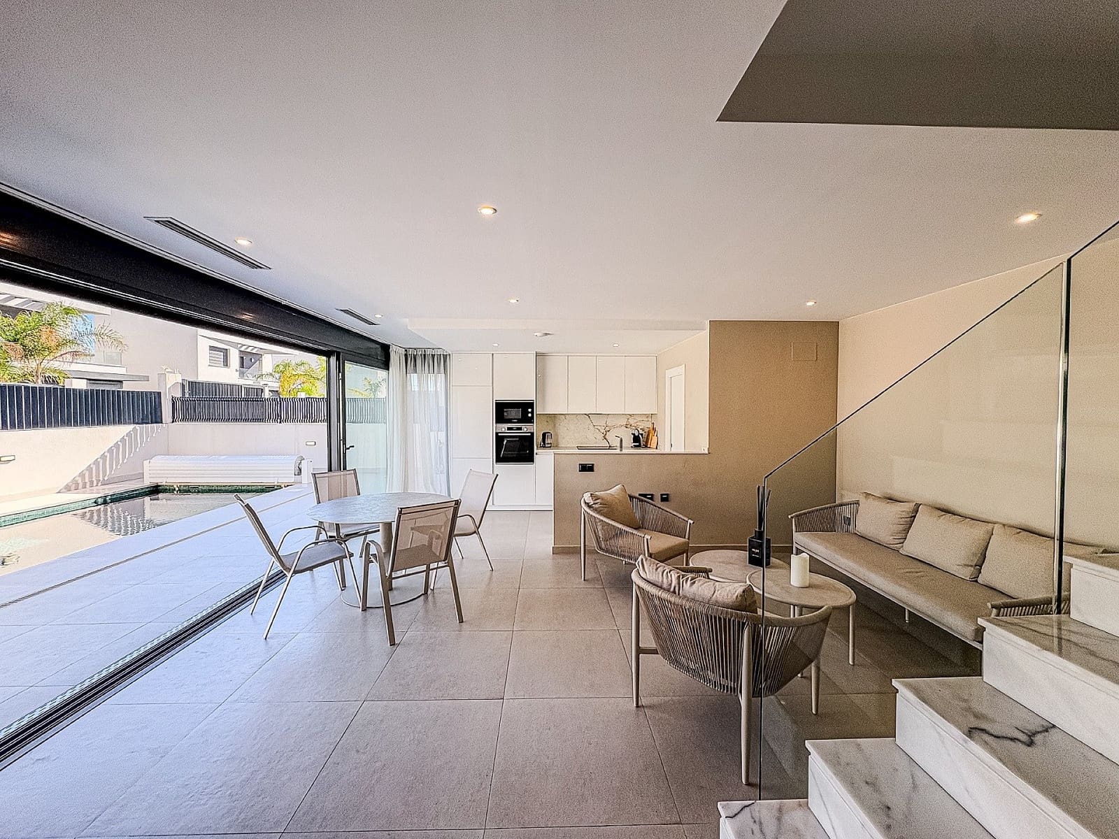 5 slaapkamer Villa te koop in Algorfa - € 575.000 (Ref: 9475317)