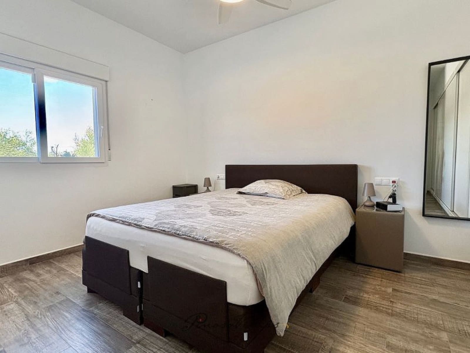 4 bedroom Villa for sale in Pinoso - € 549,000 (Ref: 9475320)