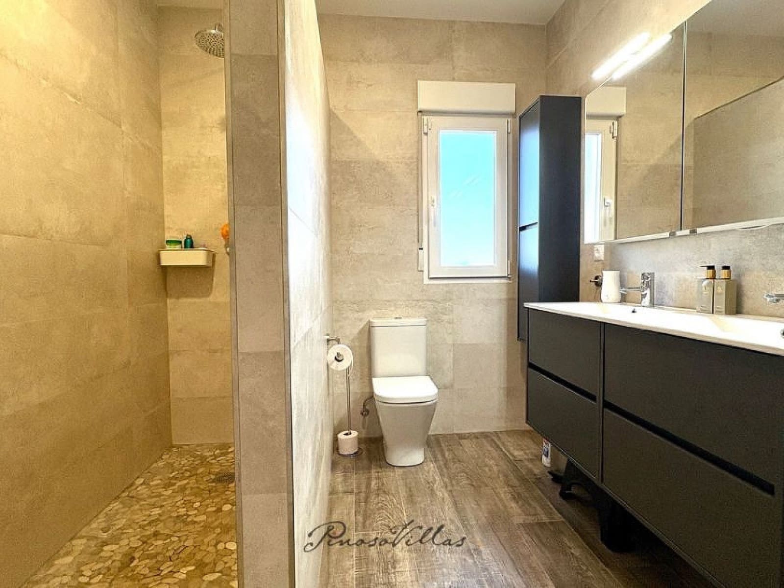 4 bedroom Villa for sale in Pinoso - € 549,000 (Ref: 9475320)