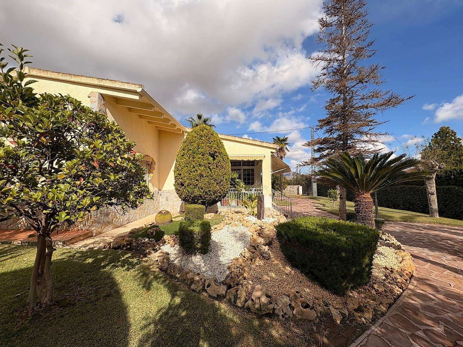 4 bedroom Villa for sale in Monovar / Monover - € 618,000 (Ref: 9475324)