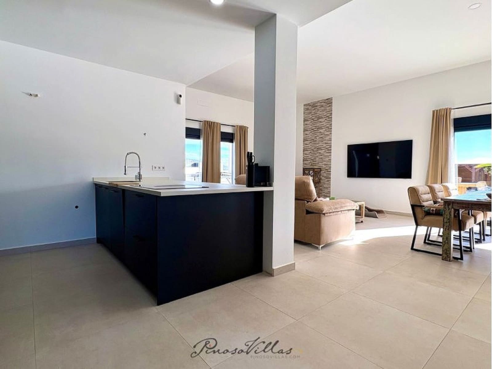 4 bedroom Villa for sale in Pinoso - € 449,950 (Ref: 9475325)