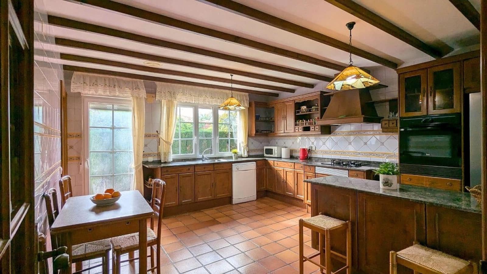 4 bedroom Villa for sale in Pilar de la Horadada - € 690,000 (Ref: 9475327)