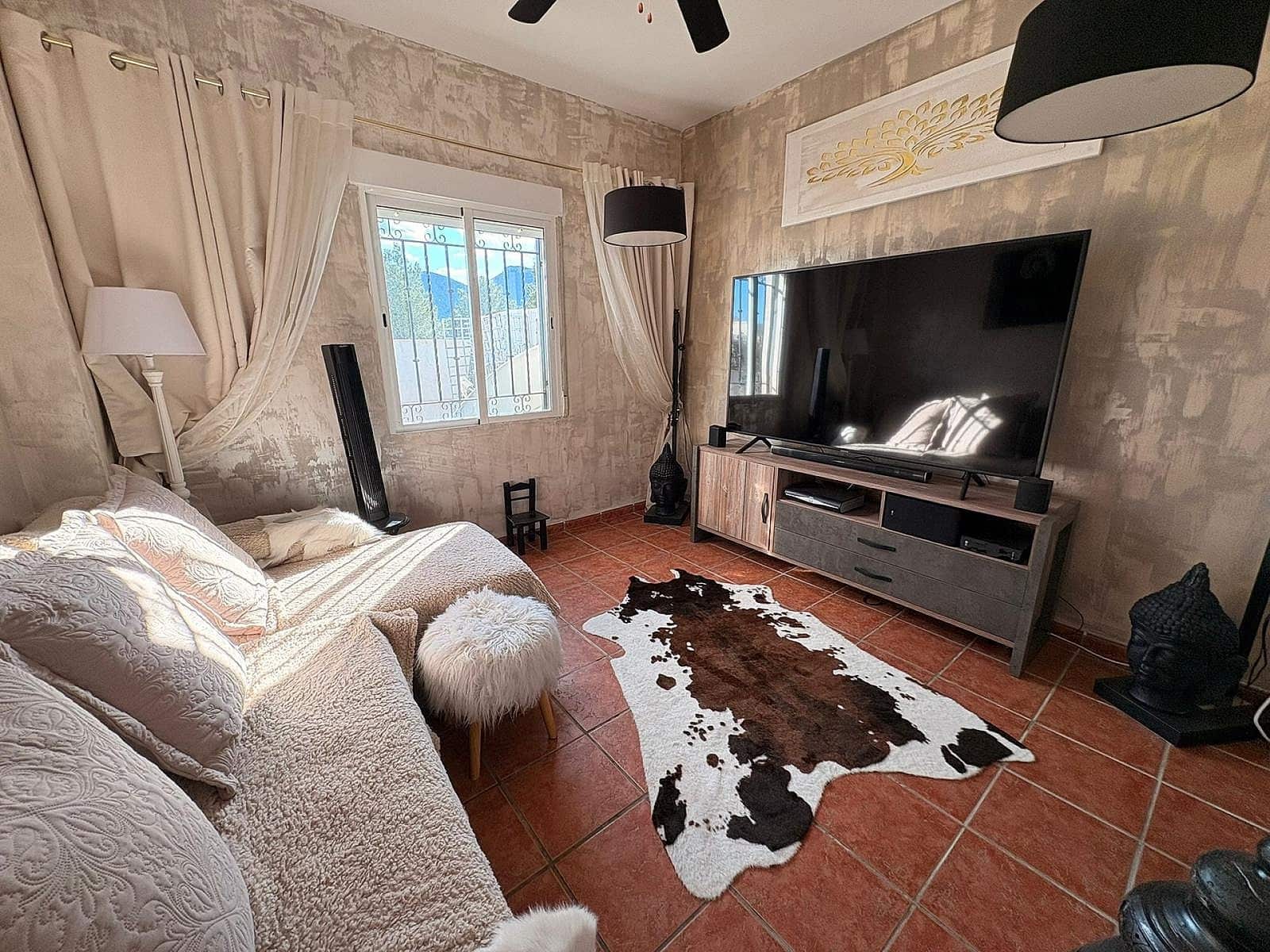 8 bedroom Villa for sale in Castalla - € 599,995 (Ref: 9475333)