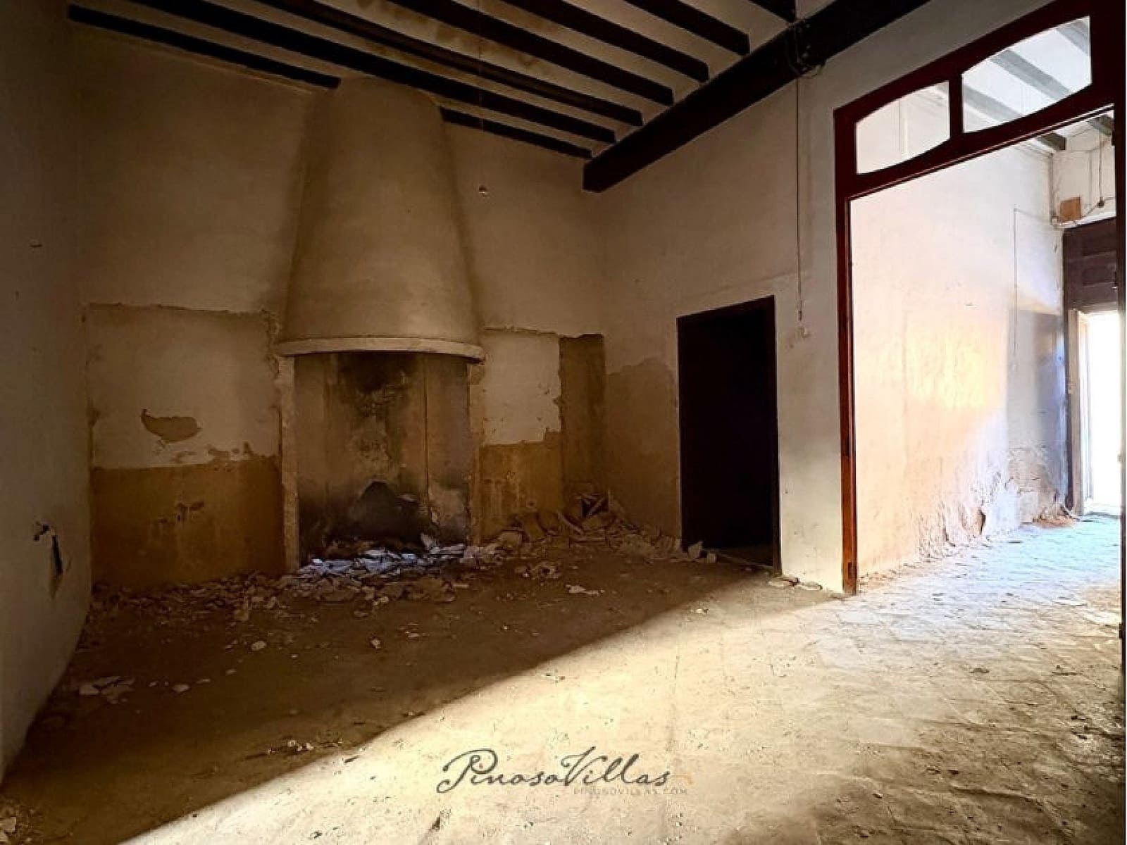 Townhouse for sale in Pinoso - € 90,000 (Ref: 9475335)