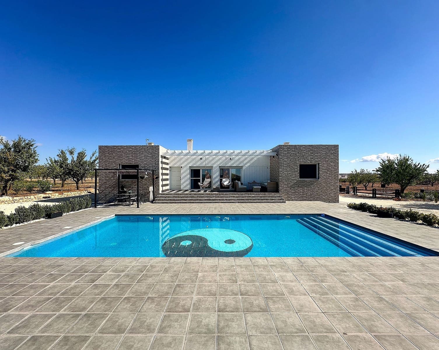 3 bedroom Villa for sale in Pinoso - € 279,995 (Ref: 9475348)