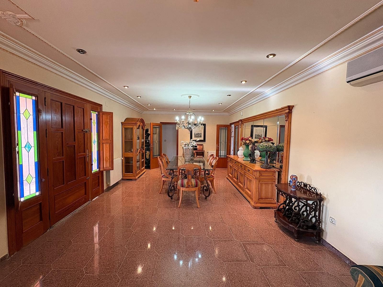 3 bedroom Villa for sale in Sax - € 575,000 (Ref: 9475352)