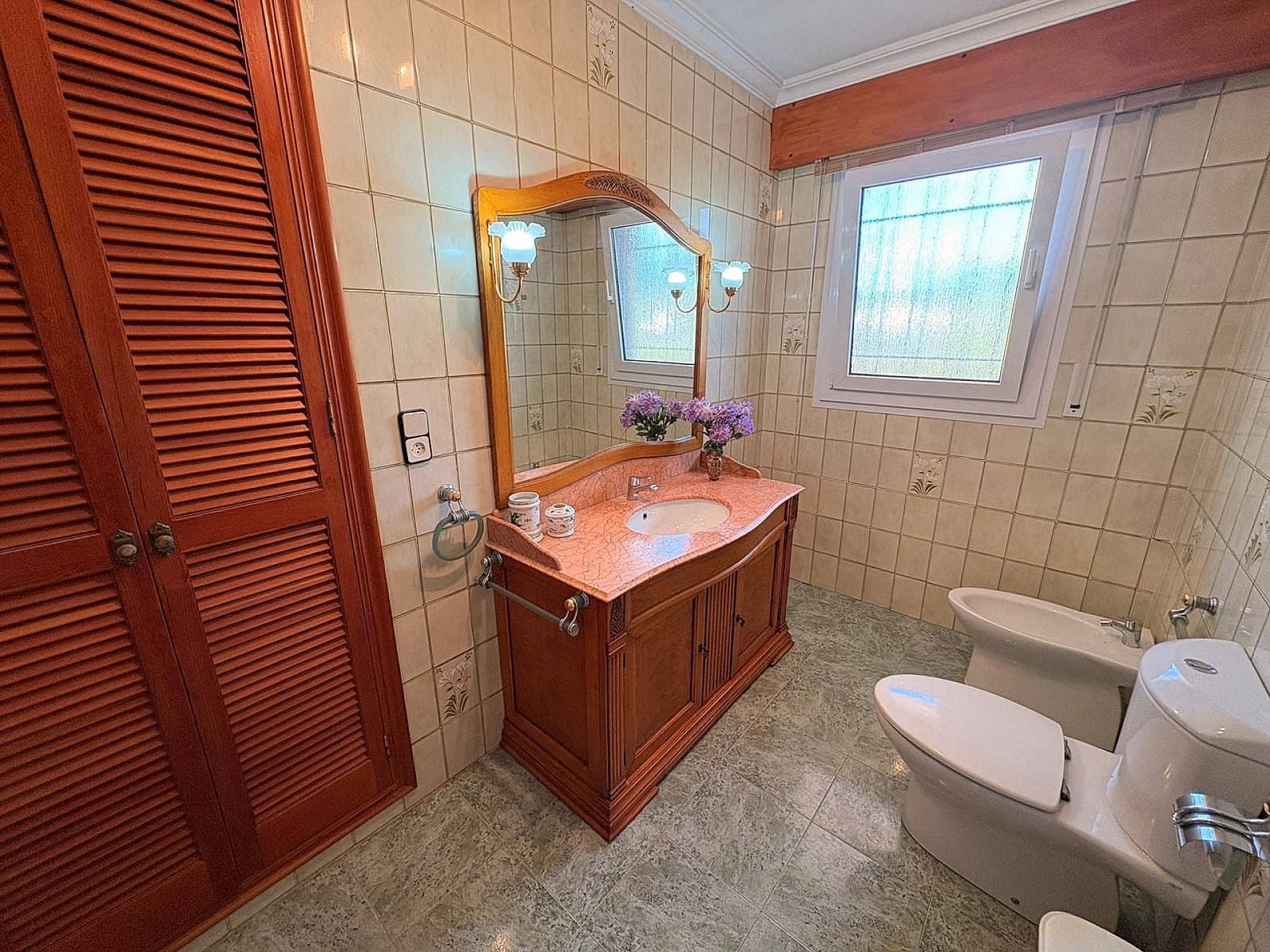 3 bedroom Villa for sale in Sax - € 575,000 (Ref: 9475352)