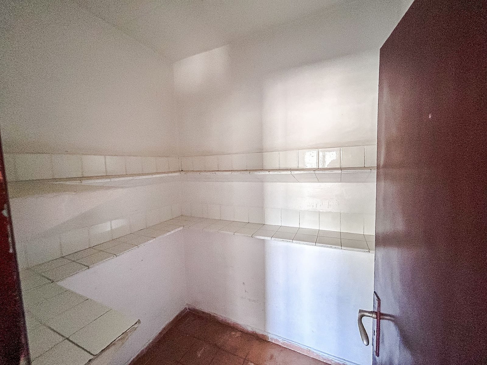 6 bedroom Townhouse for sale in Petrel / Petrer - € 169,000 (Ref: 9475509)