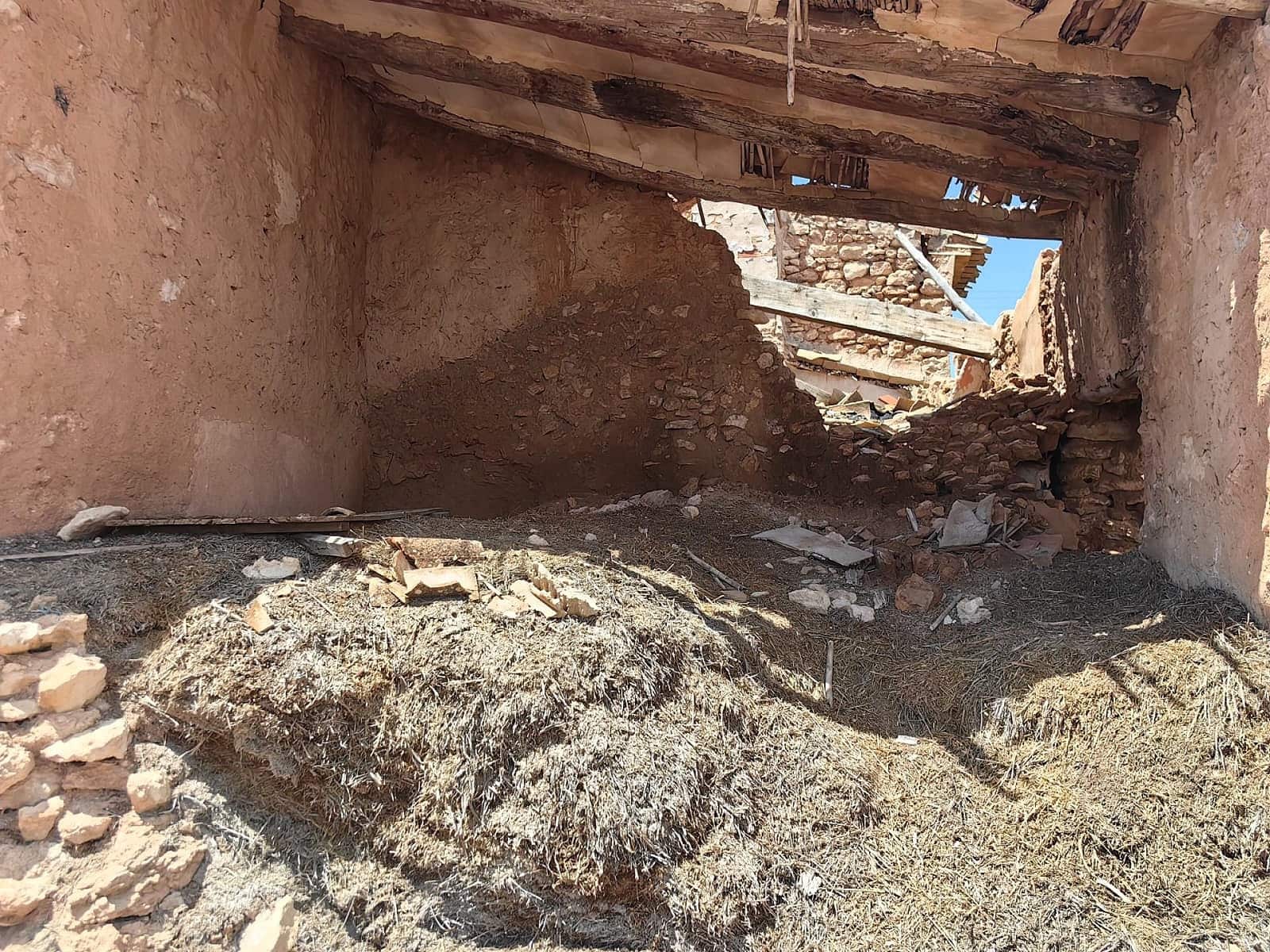 Ruin til salg i Pinoso - € 49.900 (Ref: 9475510)