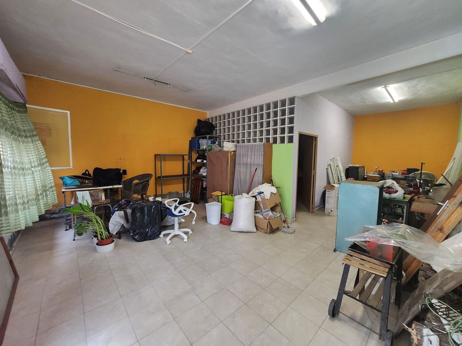 3 bedroom Townhouse for sale in Sax with garage - € 184,995 (Ref: 9483422)