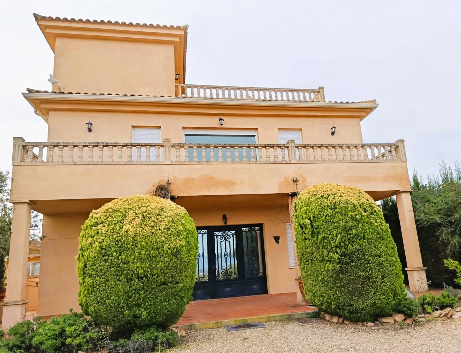 5 bedroom Villa for sale in Elda - € 450,000 (Ref: 9495144)