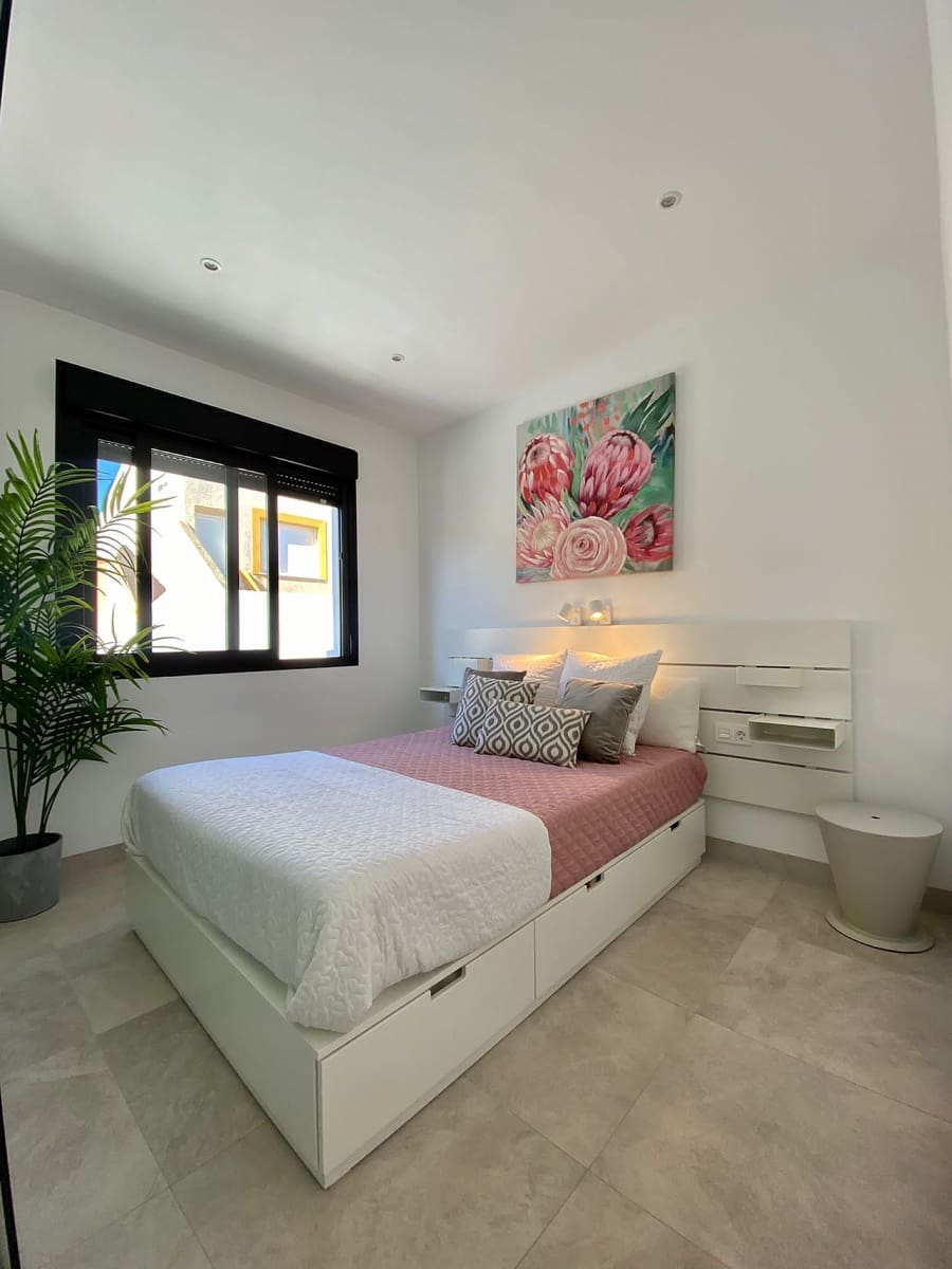 3 slaapkamer Villa te koop in Santiago de la Ribera met zwembad - € 319.950 (Ref: 9495178)