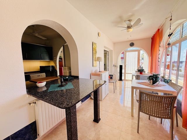 7 soveværelse Villa til salg i San Miguel de Salinas med swimmingpool - € 375.000 (Ref: 9495210)