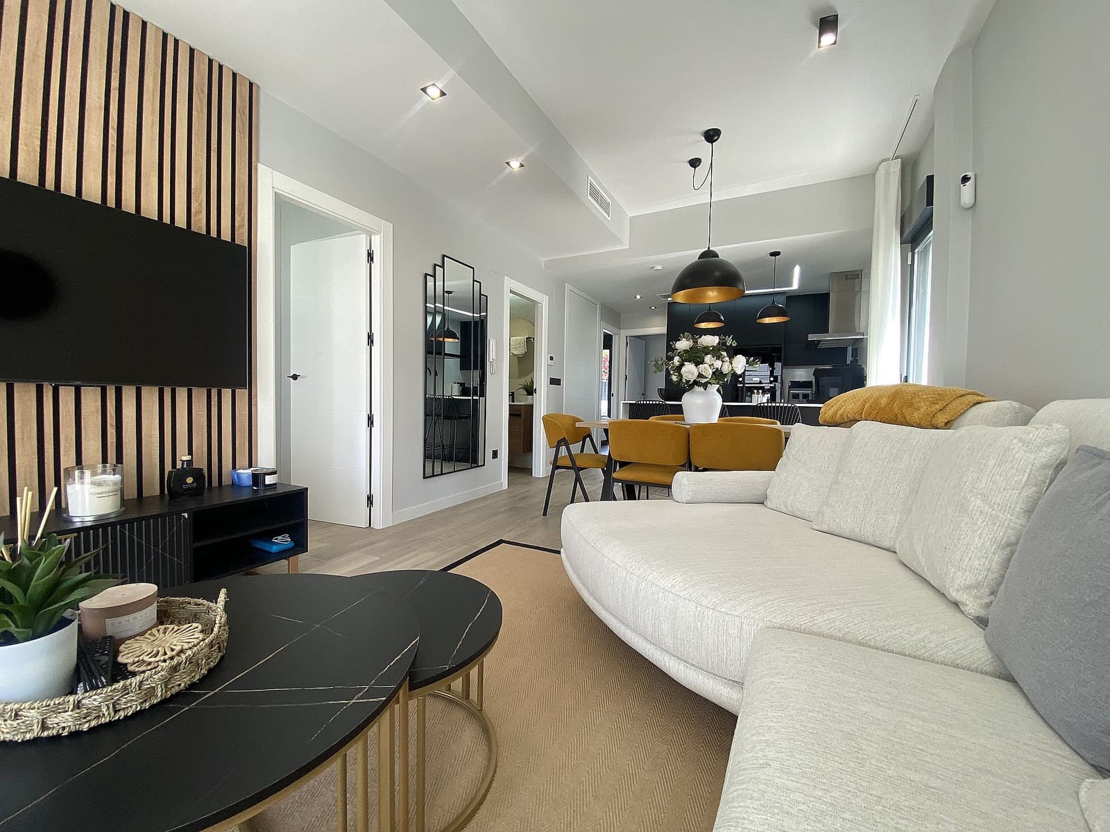 3 soveværelse Bungalow til salg i Orihuela Costa med swimmingpool - € 440.000 (Ref: 9495215)