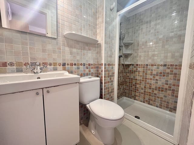 2 makuuhuone Huoneisto myytävänä paikassa Antonio Machado, Torrevieja - 260 000 € (Ref: 9495221)