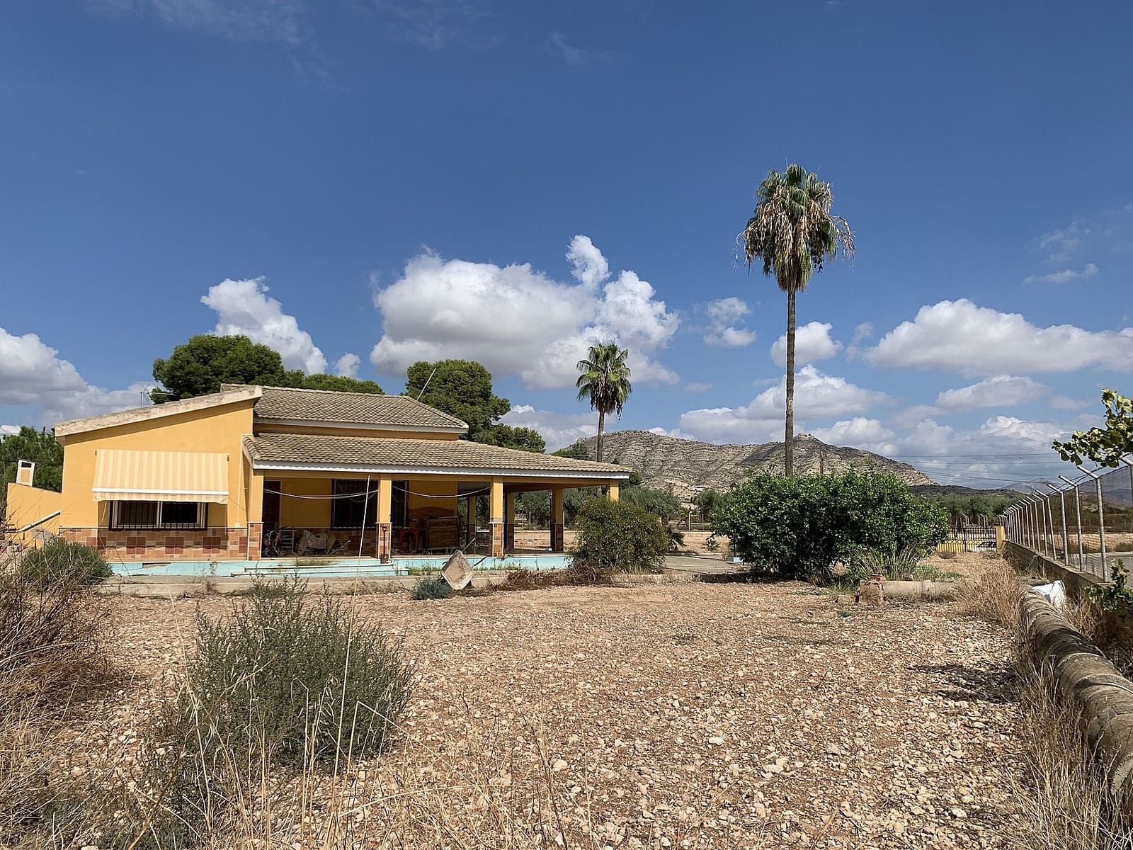 4 bedroom Villa for sale in Aspe - € 249,950 (Ref: 9495228)