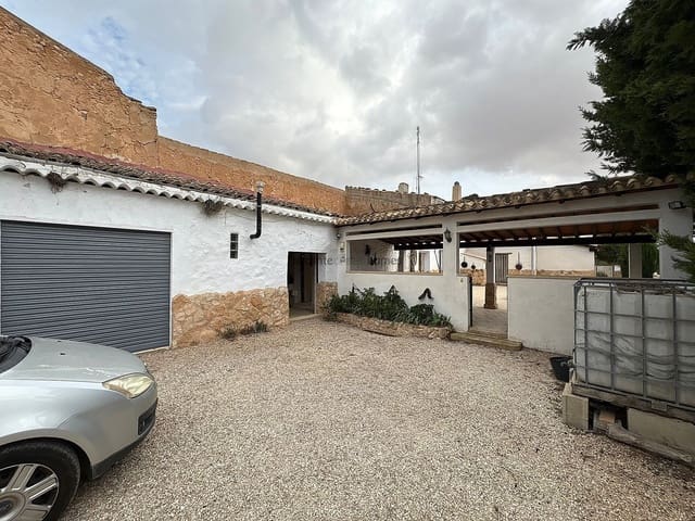 Pareado de 5 habitaciones en Pinoso en venta con piscina garaje - 339.995 € (Ref: 9495248)
