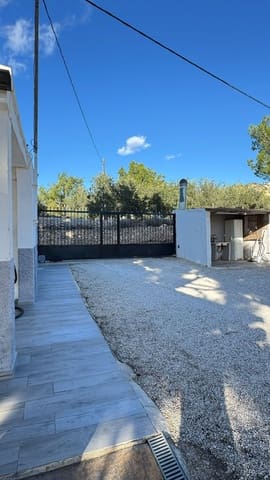 4 quarto Quinta/Casa Rural para venda em La Romana com piscina - 245 000 € (Ref: 9495249)
