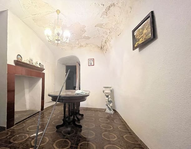 8 slaapkamer Finca/Landhuis te koop in Hondón de las Nieves - € 156.000 (Ref: 9498034)