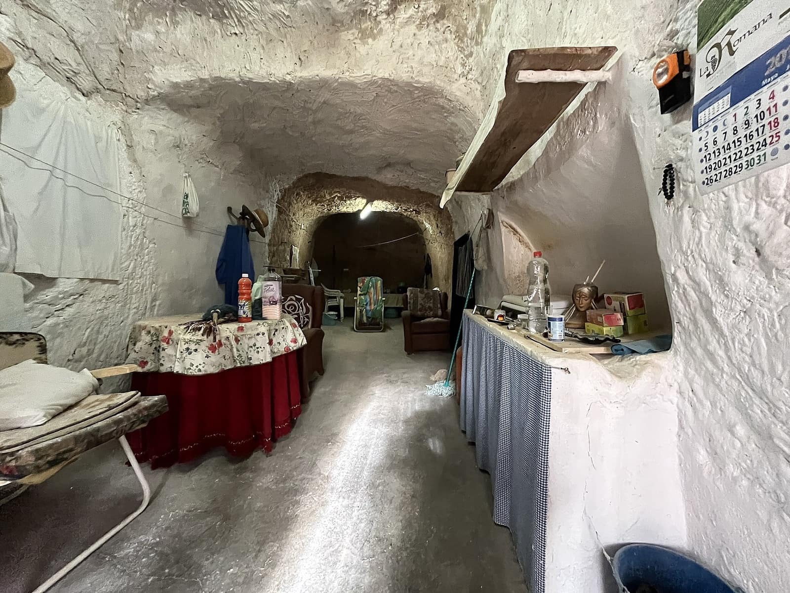 8 bedroom Finca/Country House for sale in Hondon de las Nieves - € 156,000 (Ref: 9498034)