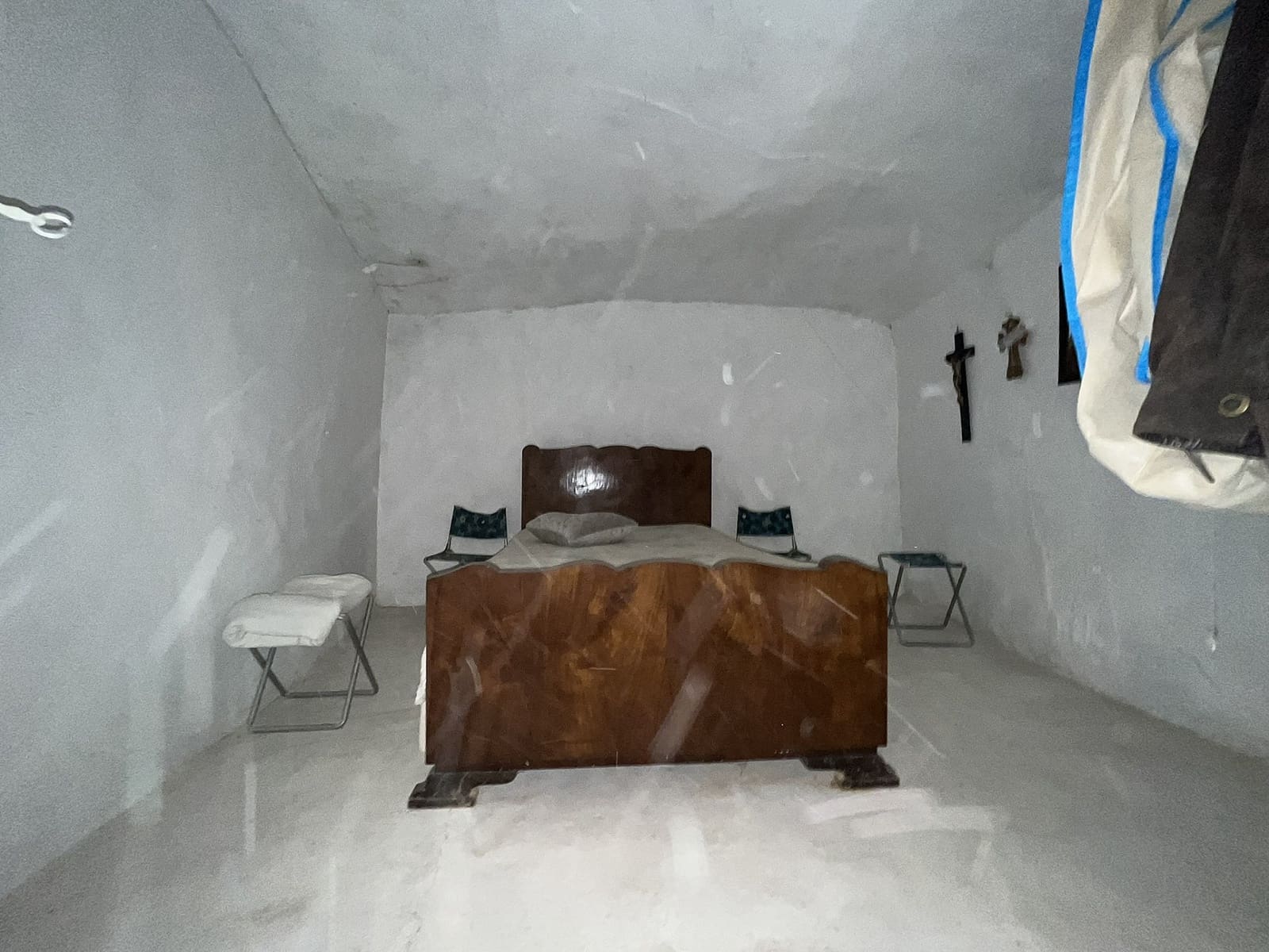 8 bedroom Finca/Country House for sale in Hondon de las Nieves - € 156,000 (Ref: 9498034)