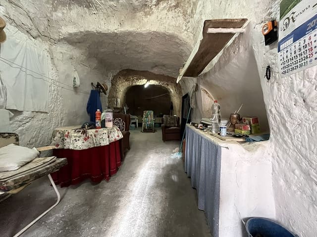 8 slaapkamer Finca/Landhuis te koop in Hondón de las Nieves - € 156.000 (Ref: 9498034)