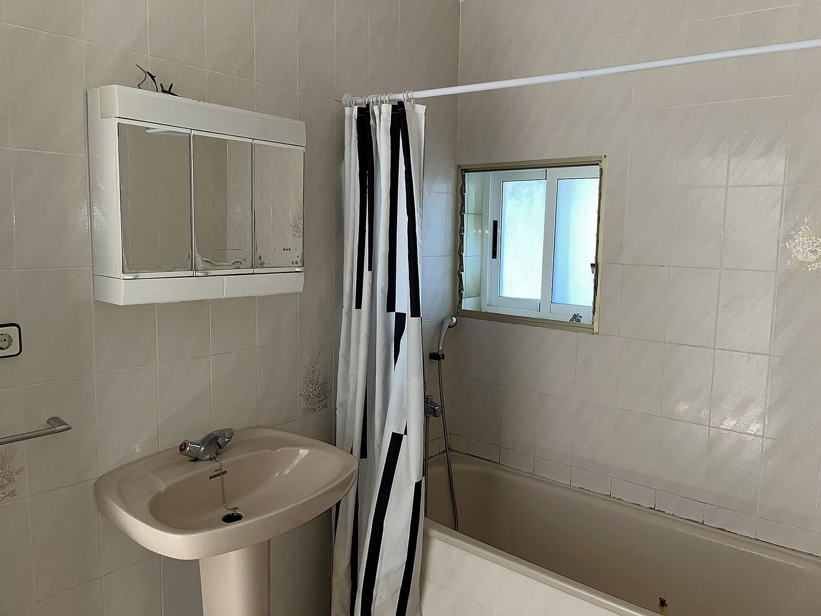 3 bedroom Villa for sale in Macisvenda - € 215,000 (Ref: 9498035)