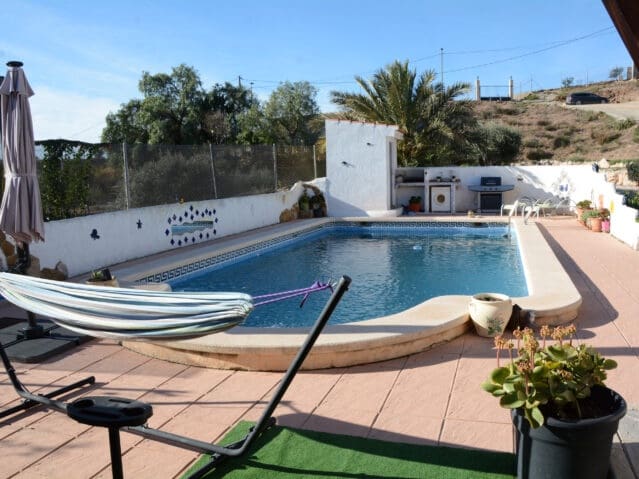 3 bedroom Villa for sale in Abanilla with pool - € 349,000 (Ref: 9499629)