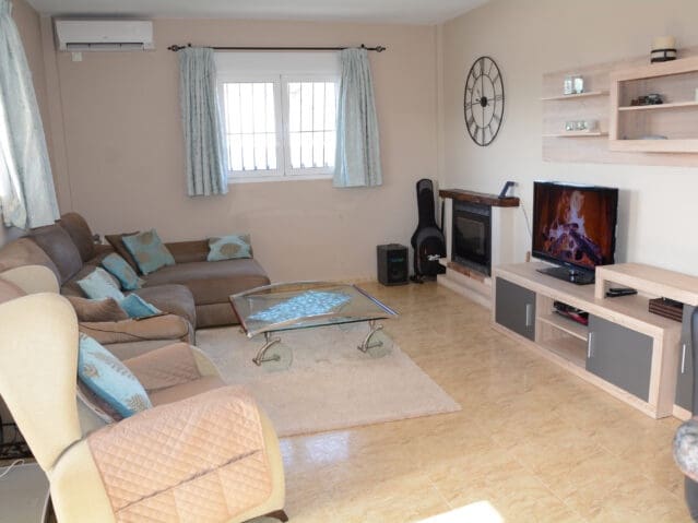 3 bedroom Villa for sale in Abanilla with pool - € 349,000 (Ref: 9499629)