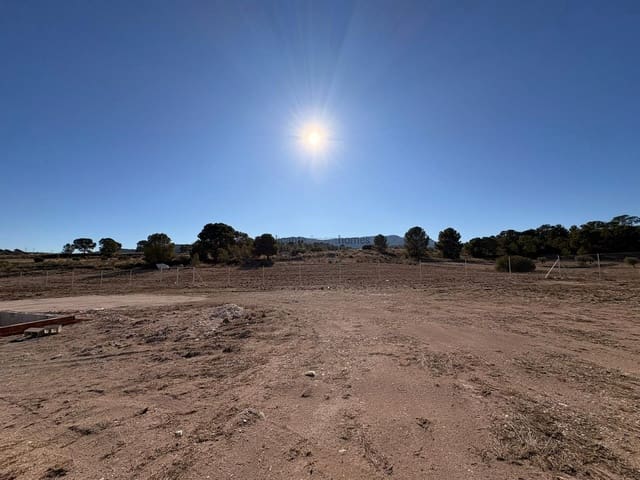 3 soveværelse Villa til salg i Torre del Rico, Jumilla med swimmingpool garage - € 385.000 (Ref: 9508245)