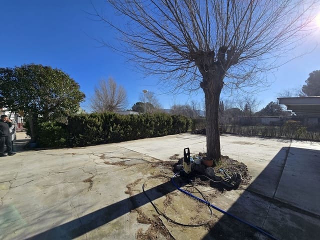 7 quarto Moradia para venda em Villena com piscina - 149 995 € (Ref: 9511972)