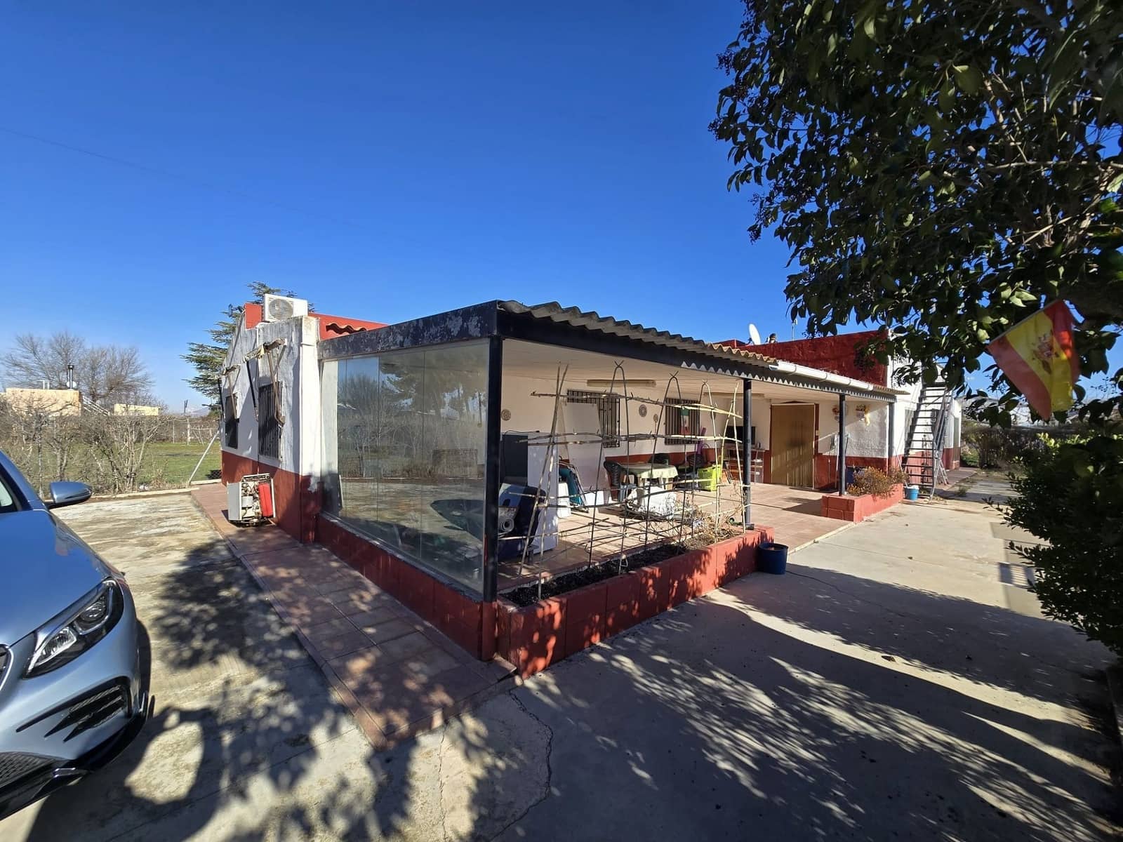 7 quarto Moradia para venda em Villena com piscina - 149 995 € (Ref: 9511972)