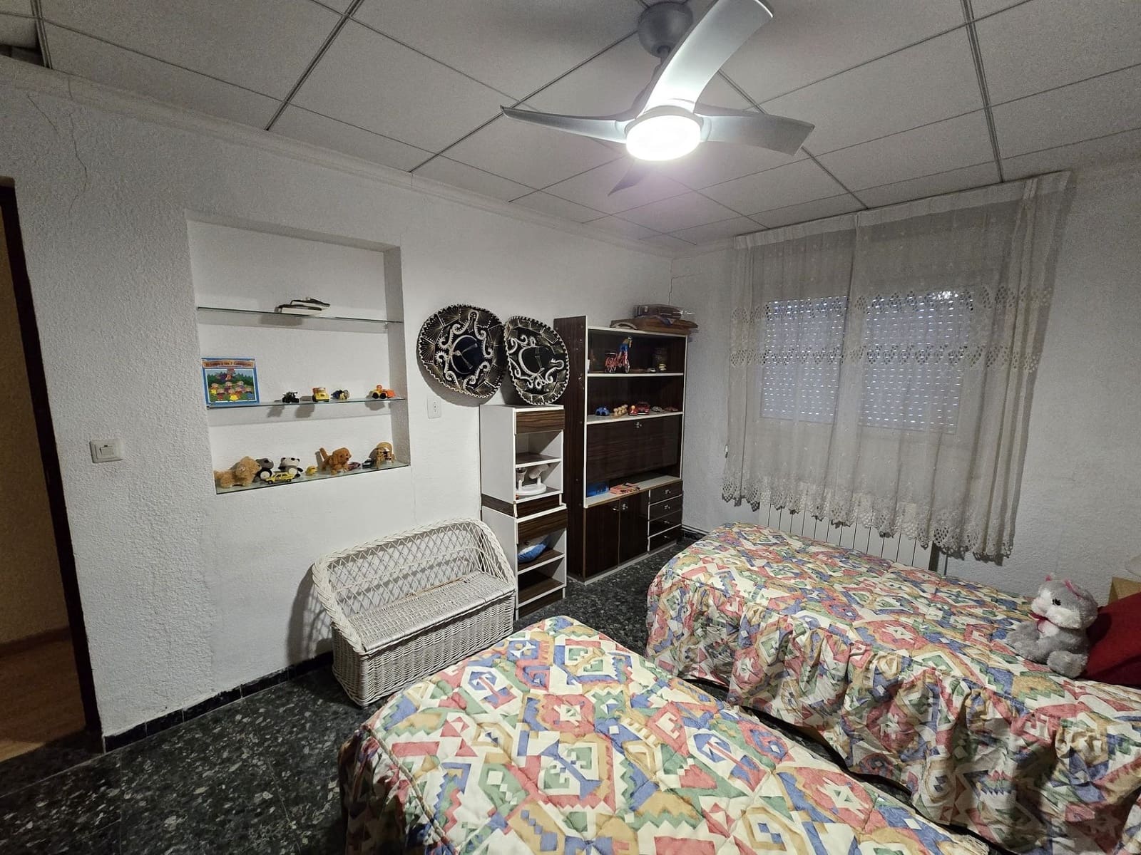 7 quarto Moradia para venda em Villena com piscina - 149 995 € (Ref: 9511972)