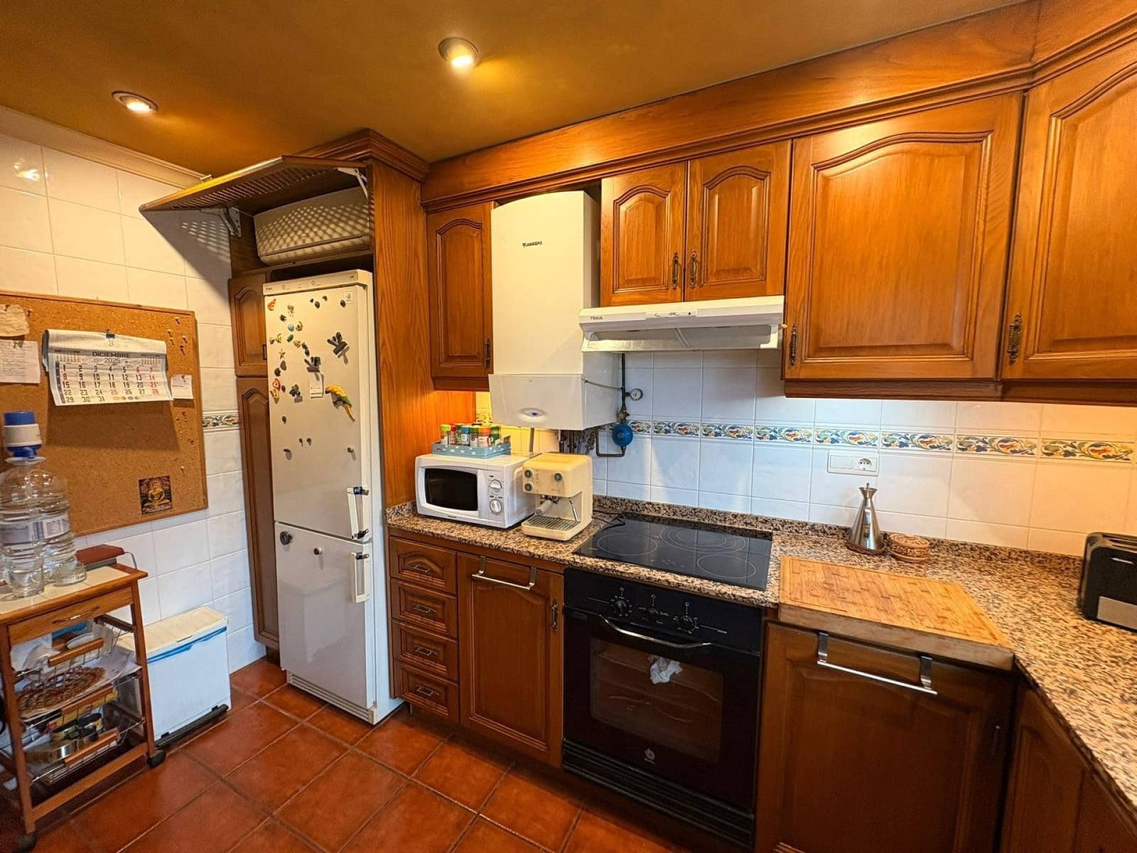 3 soveværelse Semi-Rækkehus til salg i Elda - € 280.000 (Ref: 9526064)