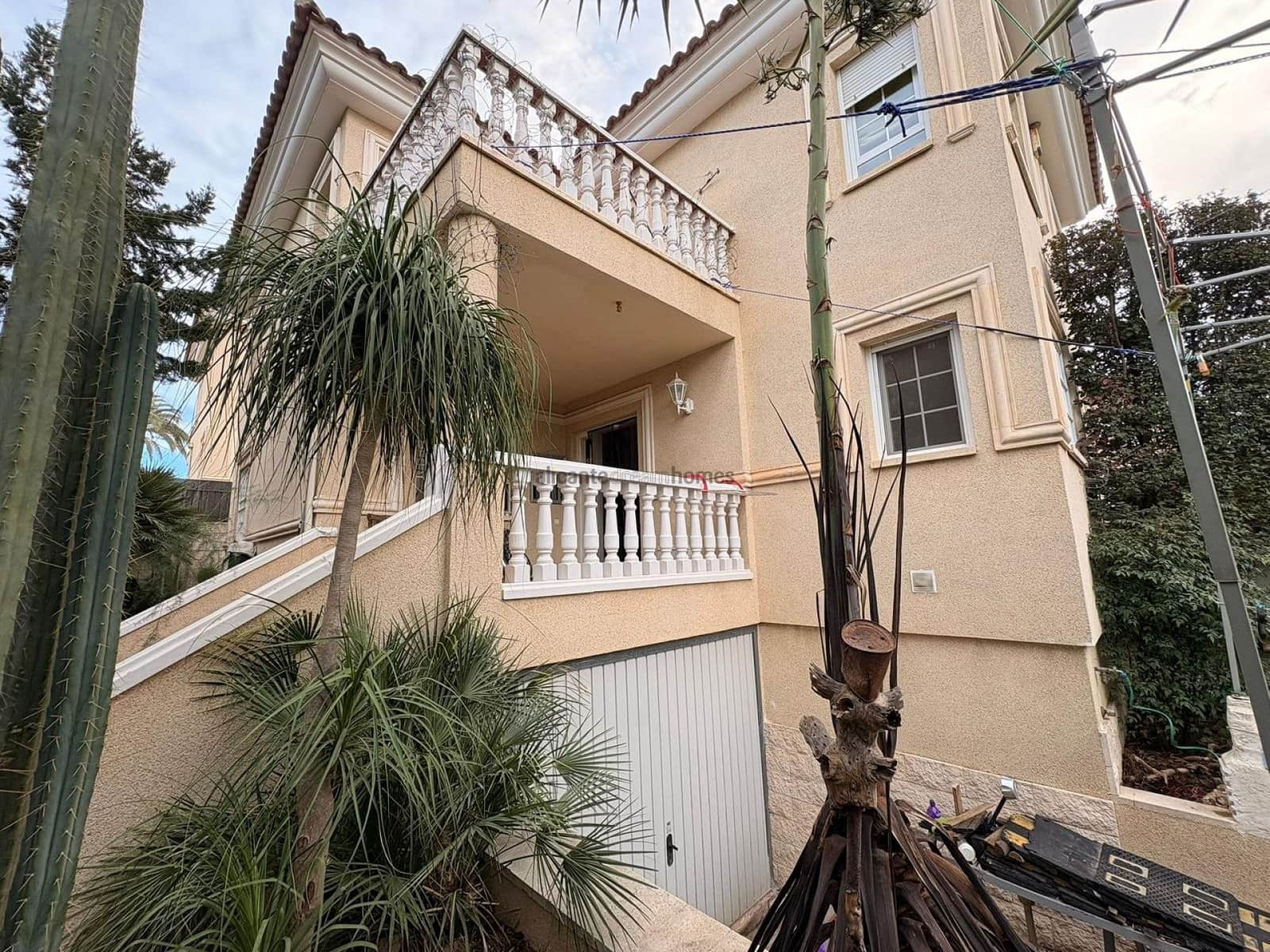 3 soveværelse Semi-Rækkehus til salg i Elda - € 280.000 (Ref: 9526064)