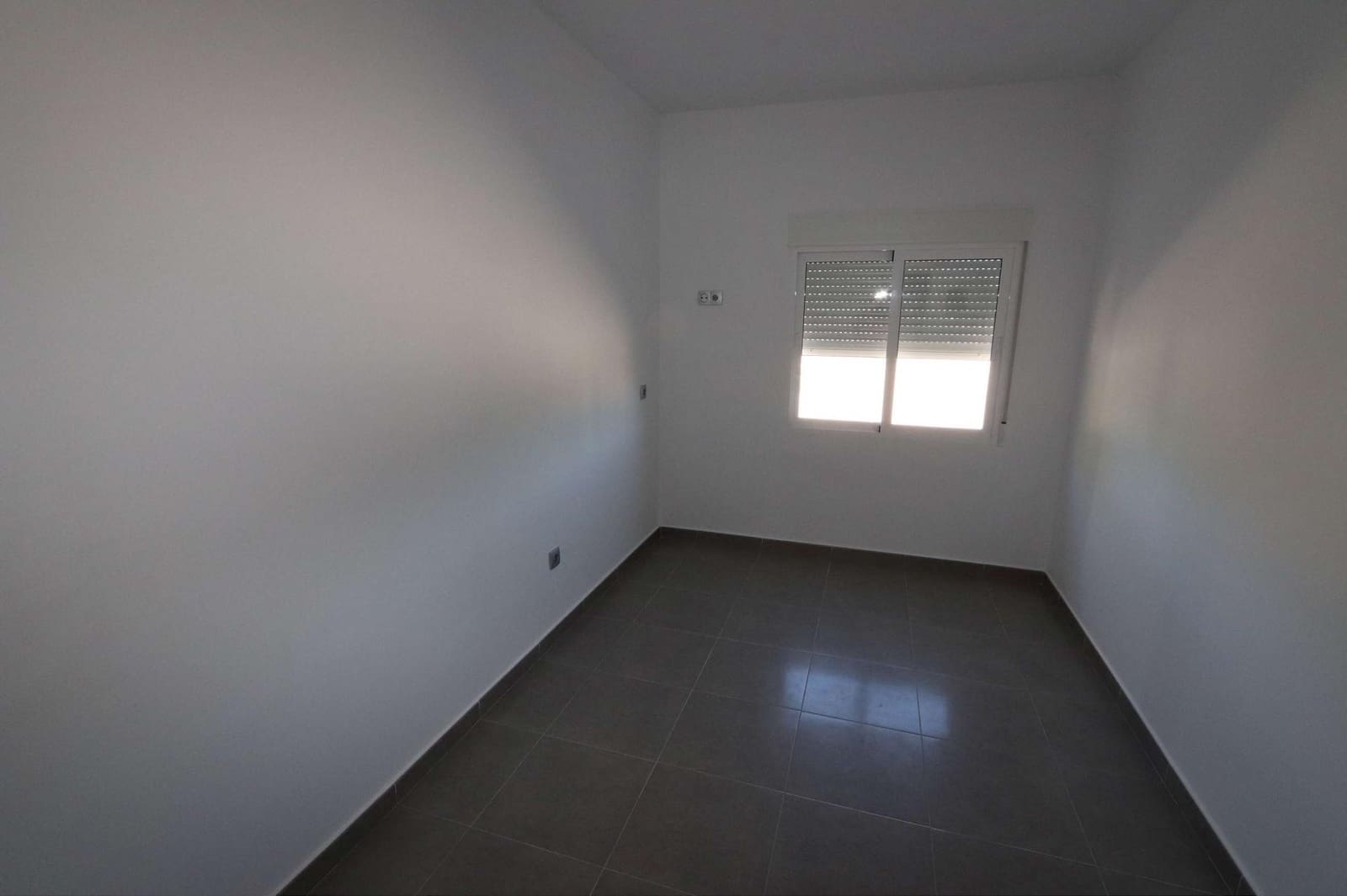 11 makuuhuone Kaupallinen myytävänä paikassa Fortuna mukana uima-altaan - 338 995 € (Ref: 9529388)