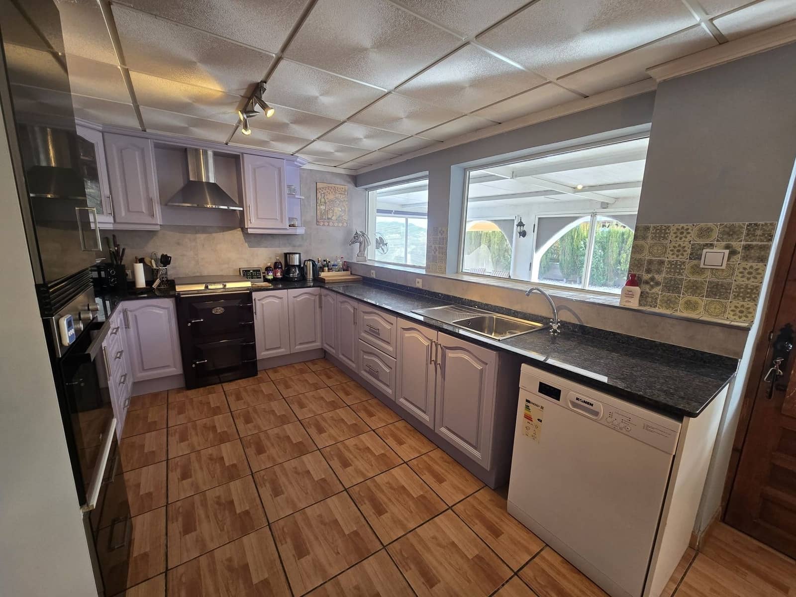 5 bedroom Villa for sale in Villena - € 330,000 (Ref: 9535591)