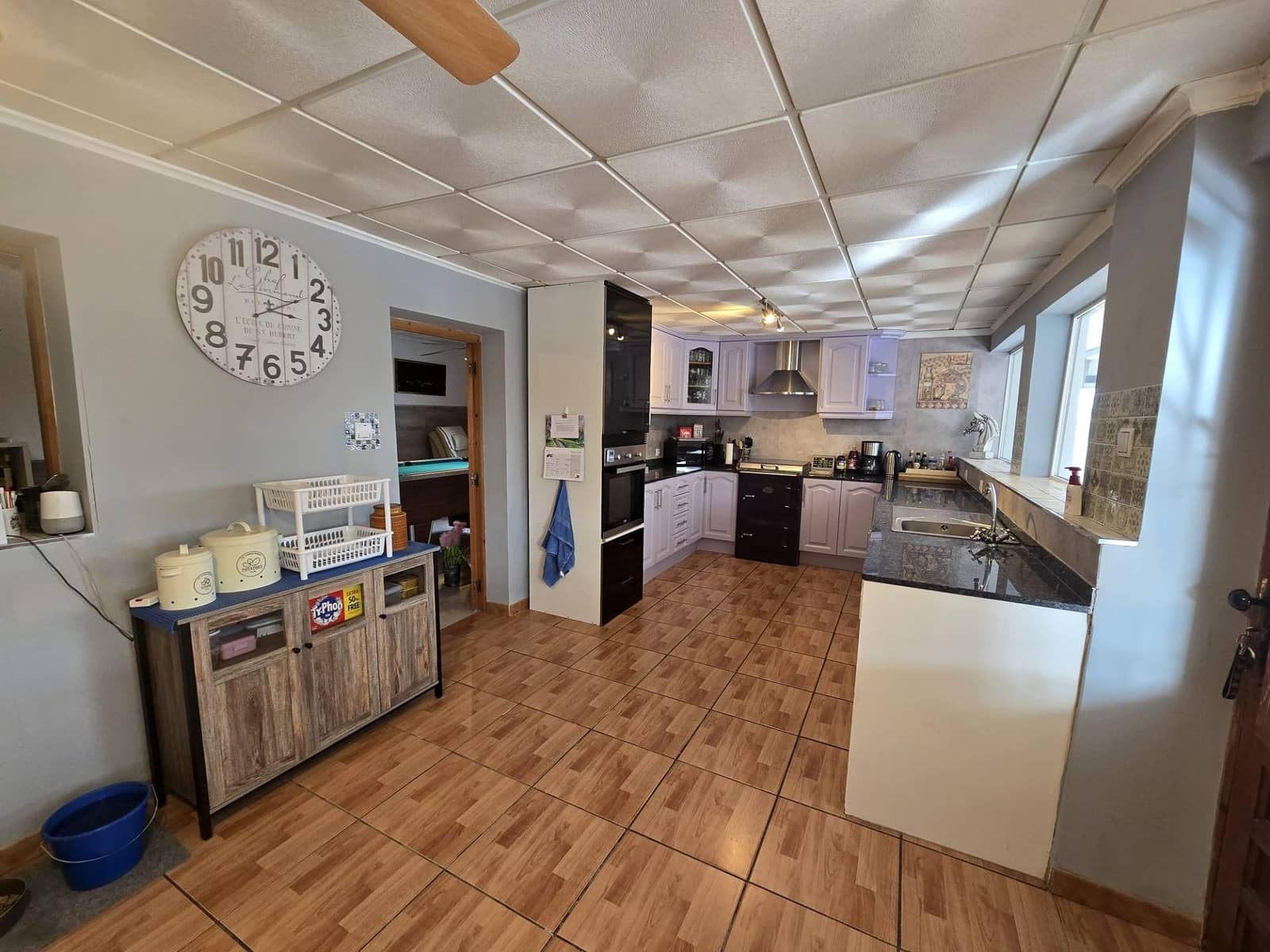 5 bedroom Villa for sale in Villena - € 330,000 (Ref: 9535591)